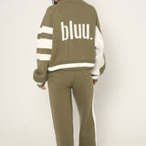 The Signature Knitted Wide Leg Sweatpants In Olive